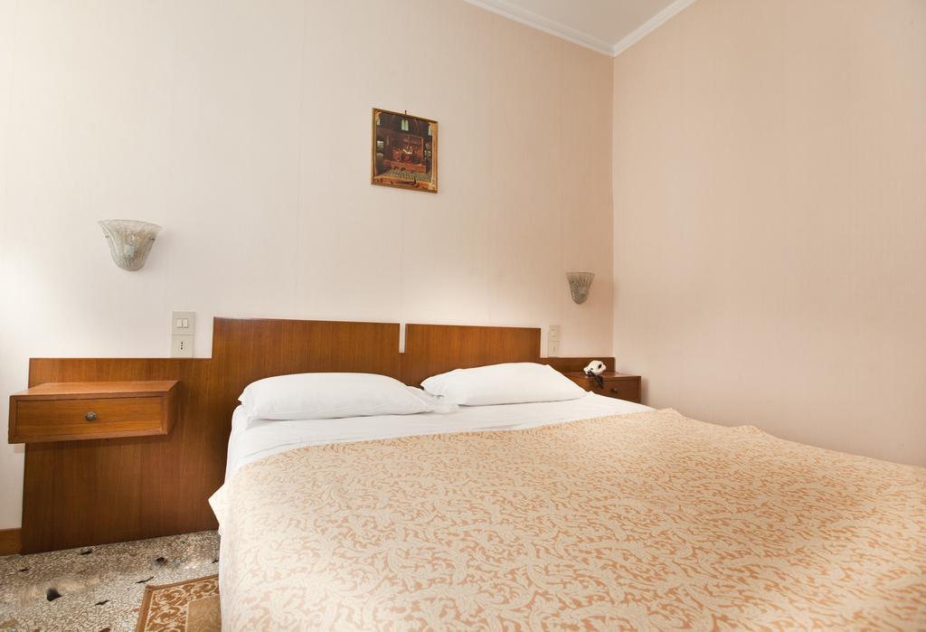 Hotel San Fantin البندقية الغرفة الصورة